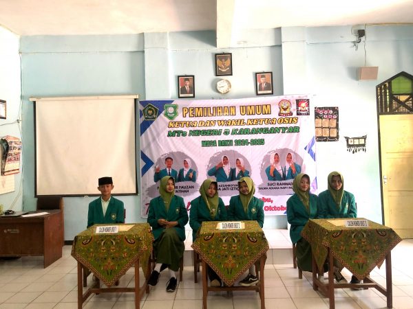 PEMILIHAN KETUA DAN WAKIL KETUA OSIS MASA BAKTI 2024-2025